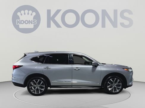 Used 2023 Acura MDX SH-AWD w/ Technology Package image 12