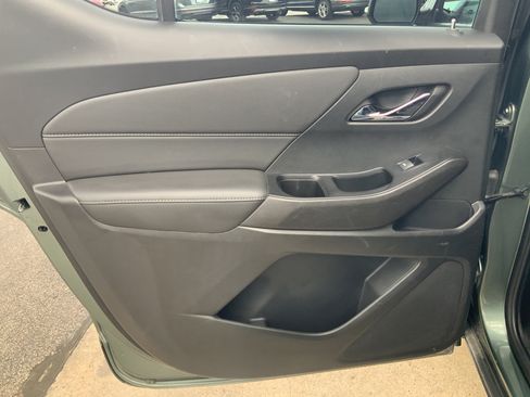 Used 2023 Chevrolet Traverse LT w/ LPO, Floor Liner Package AWD/4WD image 15