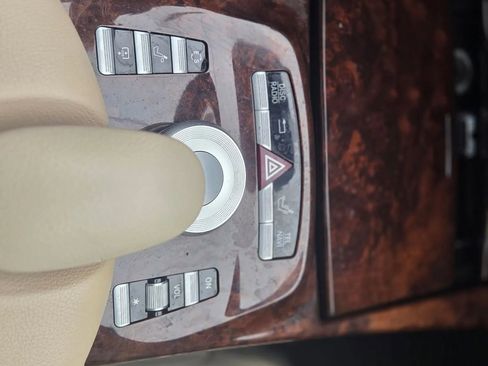 Used 2013 Mercedes-Benz S 550 4MATIC image 10