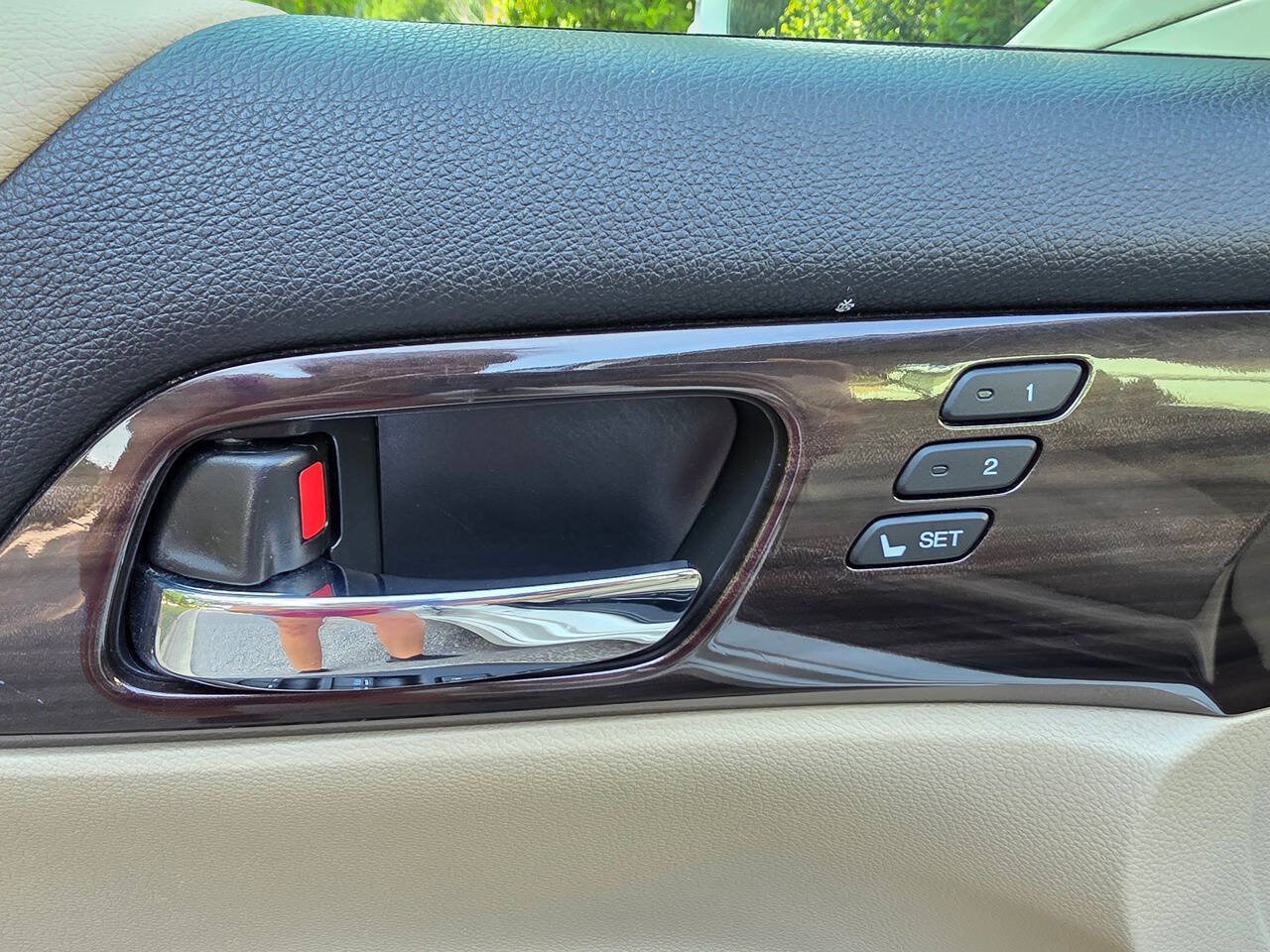 Used 2016 Honda Accord Touring image 10