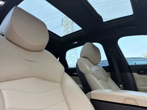 Used 2020 Cadillac CT6 Luxury w/ LPO, Premium Carpet Package AWD/4WD image 15
