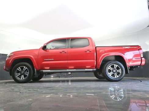 Used 2016 Toyota Tacoma TRD Sport w/ Towing Package RWD image 35