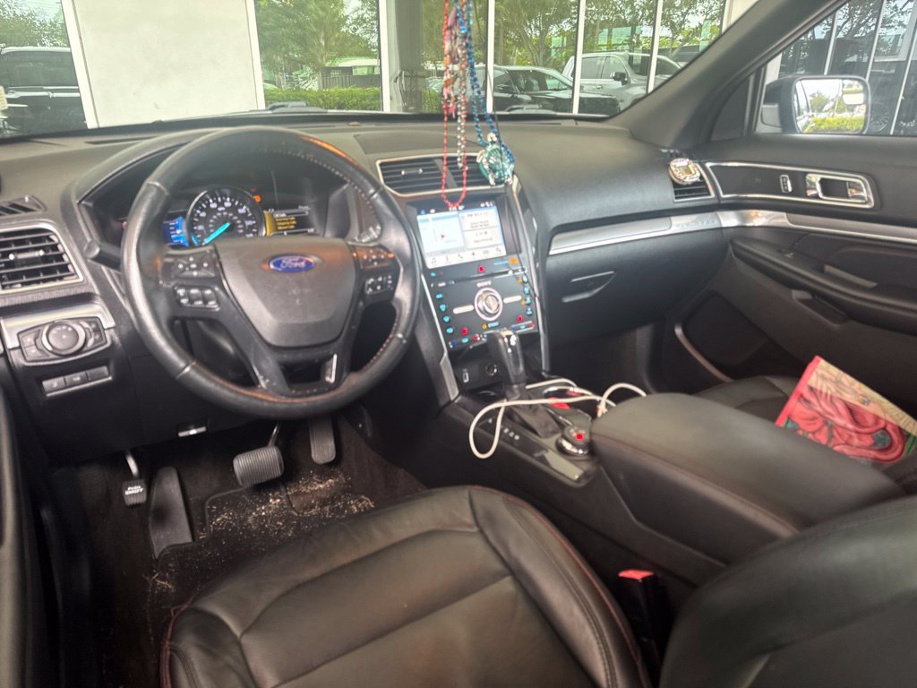 Used 2017 Ford Explorer Sport AWD/4WD image 4