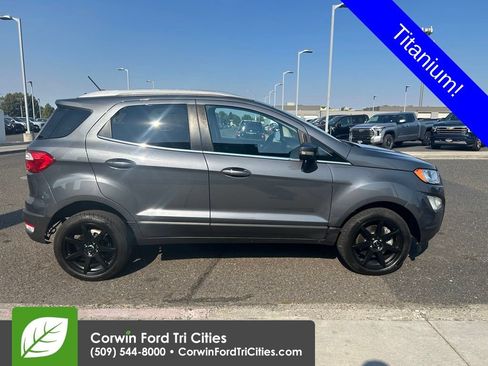 Used 2021 Ford EcoSport Titanium AWD/4WD image 4