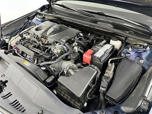 Used 2022 Toyota Camry SE image 27