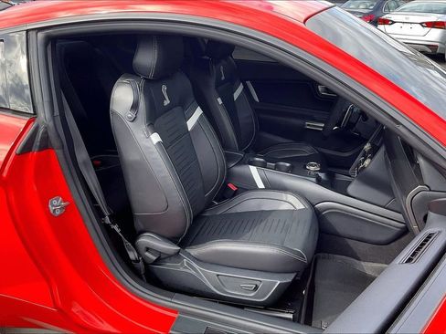 Used 2022 Ford Mustang Shelby GT500 w/ Technology Package image 30