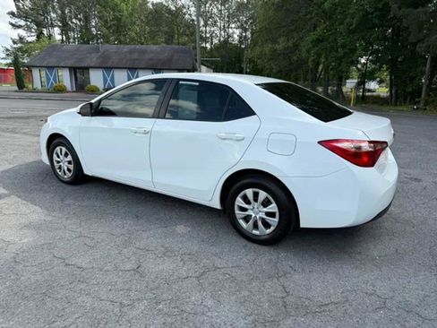 Used 2019 Toyota Corolla L FWD image 6