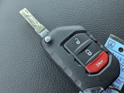 New 2026 Jeep Gladiator Sport AWD/4WD image 30