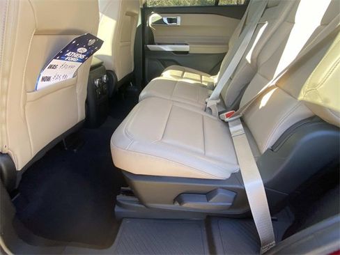 Certified 2022 Ford Explorer XLT w/ Equipment Group 202A image 16