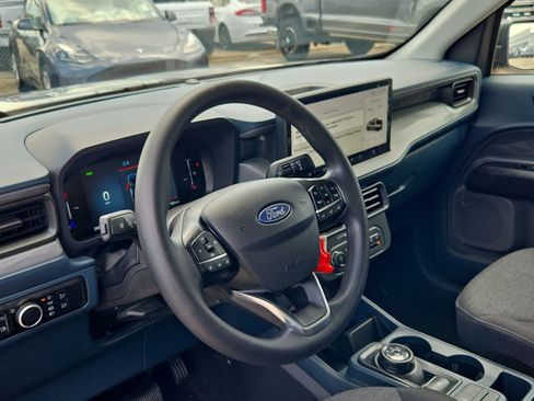 Used 2025 Ford Maverick XL FWD image 14