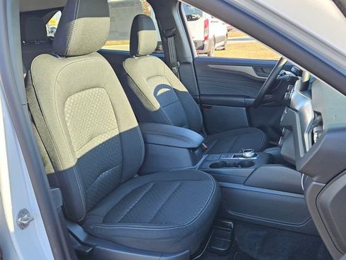 New 2026 Ford Escape Active w/ Cold Weather Package FWD image 17