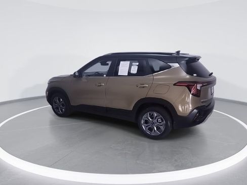 Used 2024 Kia Seltos S AWD/4WD image 6