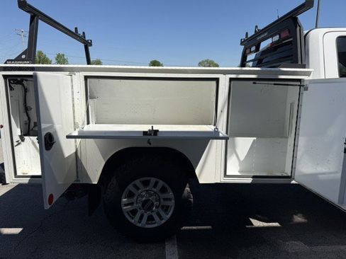 Used 2019 Ford F350 XLT image 14