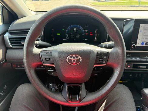 Certified 2025 Toyota Camry LE FWD image 18