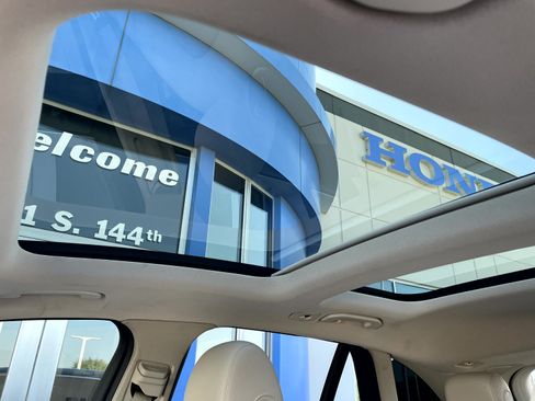Used 2016 Mercedes-Benz GLC 300 image 11