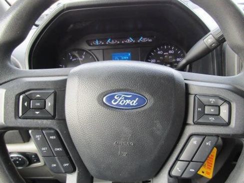 Used 2022 Ford F250 XL w/ Power Equipment Group image 8