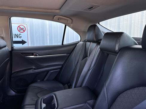 Used 2022 Toyota Camry XSE image 25