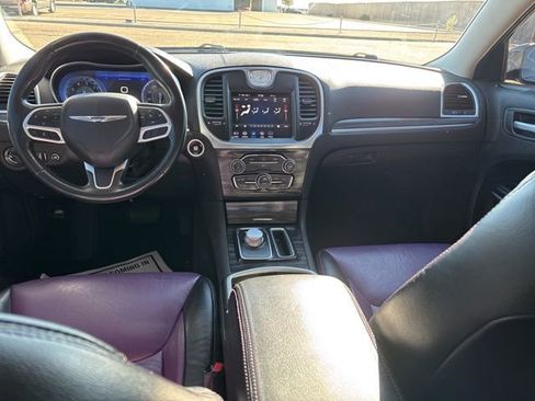 Used 2021 Chrysler 300 Touring w/ Sport Appearance Package image 20