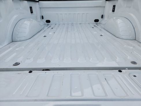 Used 2025 Ford F250 Platinum w/ FX4 Off-Road Package image 27