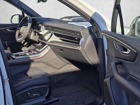 New 2026 Audi SQ7 Prestige image 12