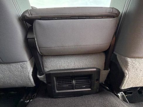 Used 2019 RAM 1500 Classic SLT RWD image 18