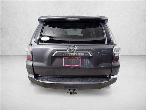 Used 2016 Toyota 4Runner SR5 RWD image 5