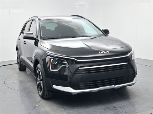 New 2026 Kia Niro LX image 2