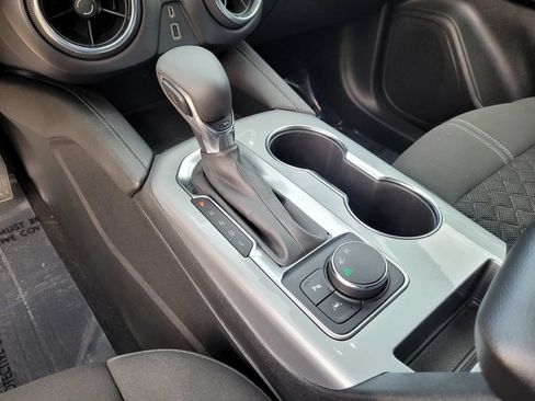Used 2022 Chevrolet Blazer LT FWD image 21