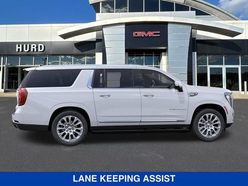 New 2026 GMC Yukon XL Denali AWD/4WD image 6