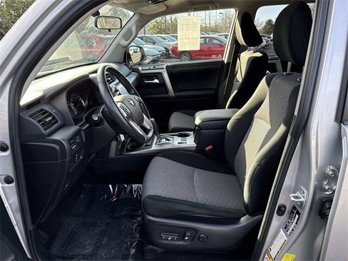 Used 2016 Toyota 4Runner SR5 image 14