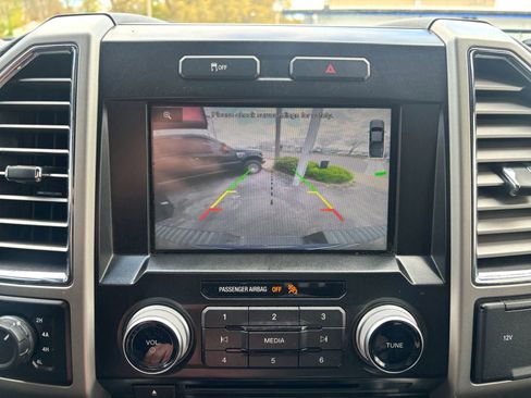 Used 2015 Ford F150 Lariat w/ Equipment Group 501A Mid image 18