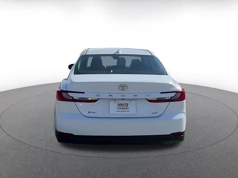 Used 2025 Toyota Camry LE image 11