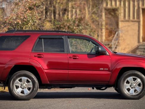 Used 2005 Toyota 4Runner SR5 image 5