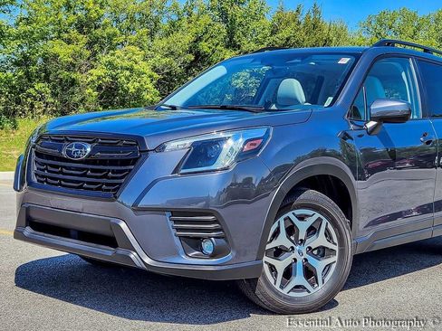 Used 2024 Subaru Forester Premium AWD/4WD image 2