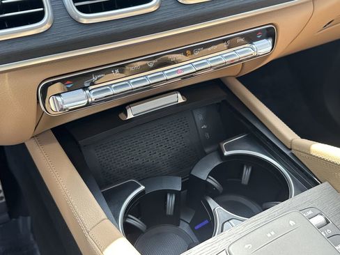 New 2026 Mercedes-Benz GLS 450 4MATIC image 32