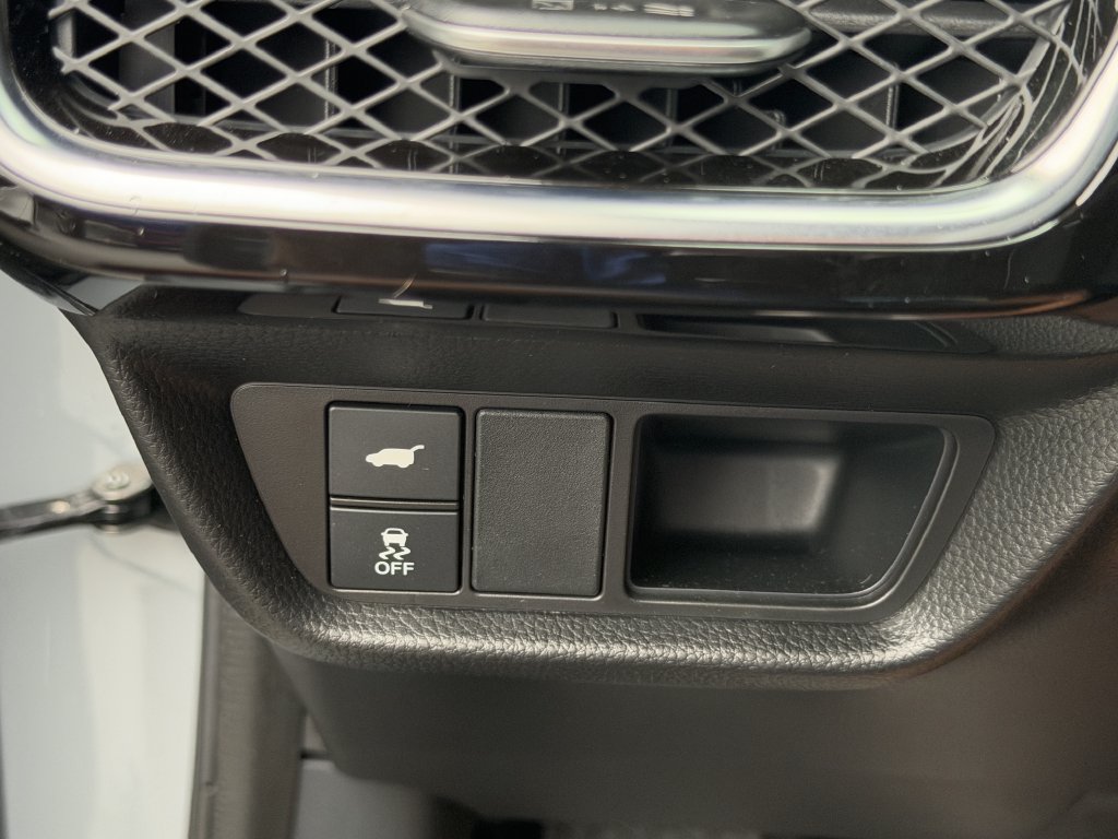 Used 2026 Acura ADX FWD image 23