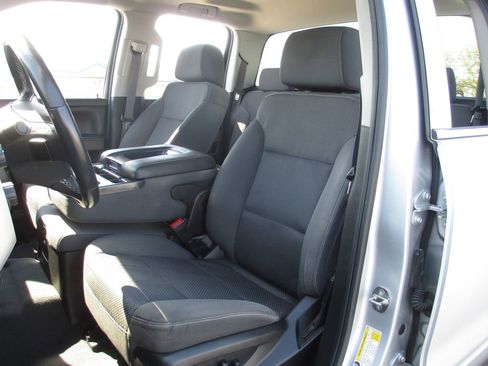 Used 2019 GMC Sierra 1500 SLE w/ SLE Value Package image 16