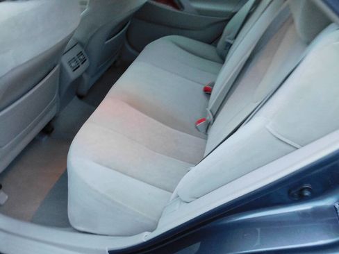 Used 2010 Toyota Camry XLE image 22