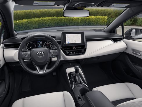 Used 2026 Toyota Corolla SE FWD image 19