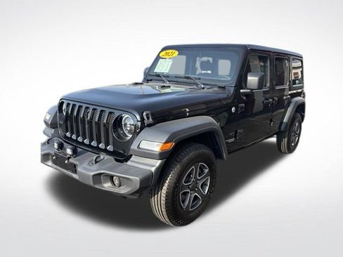 Used 2021 Jeep Wrangler Unlimited Sport AWD/4WD image 3