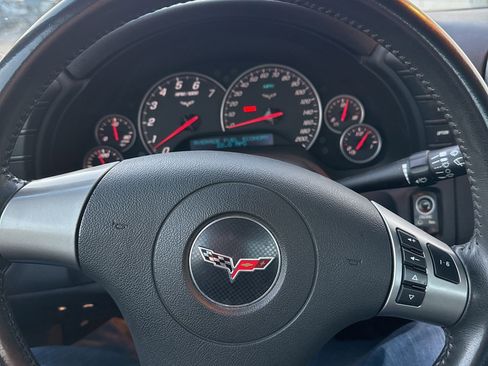 Used 2010 Chevrolet Corvette Coupe w/ 1LT image 12