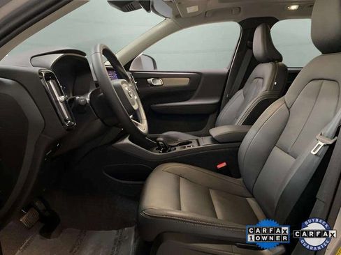 Used 2025 Volvo XC40 B5 Core image 63