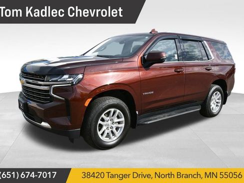 Used 2022 Chevrolet Tahoe LT w/ Luxury Package AWD/4WD image 2
