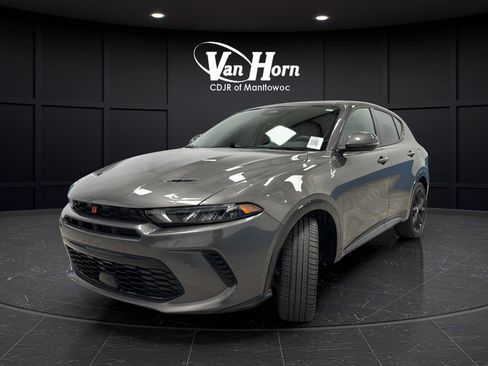 Used 2024 Dodge Hornet R/T Plus w/ Track Pack AWD/4WD image 4