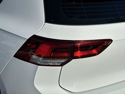 Used 2023 Volkswagen Golf R image 26