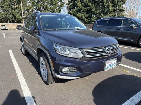 Used 2016 Volkswagen Tiguan SEL image 2