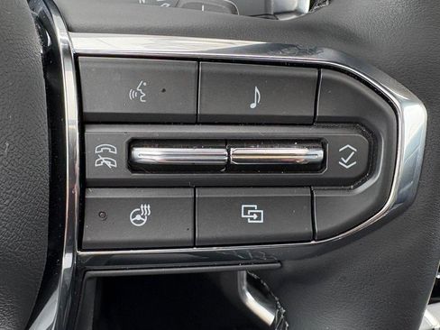 Used 2025 GMC Acadia Elevation w/ Super Cruise Package FWD image 24