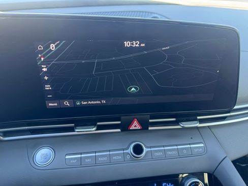 Certified 2023 Hyundai Elantra SEL w/ Convenience Package image 17