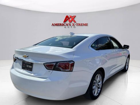 Used 2017 Chevrolet Impala LT w/ Convenience Package FWD image 4