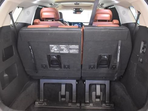 Used 2022 Kia Carnival SX Prestige FWD image 16